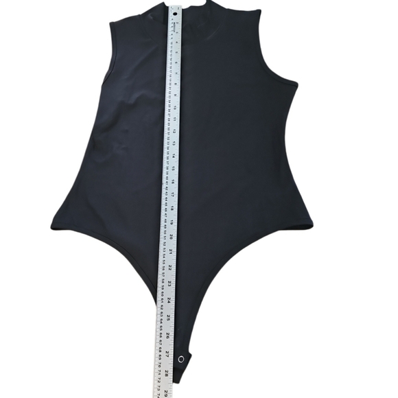 Buffbunny Body Suit Large Ribbed Fabric - Picture 2 of 4